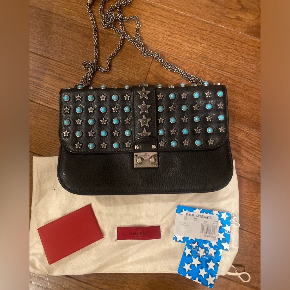 Valentino Purse, GREAT condition, Worn 3 times